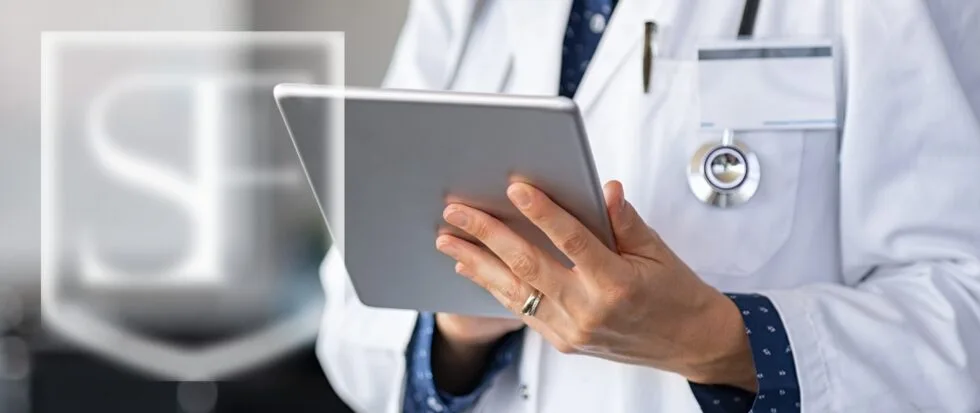 Quais os requisitos para que o médico servidor público consiga se aposentar?